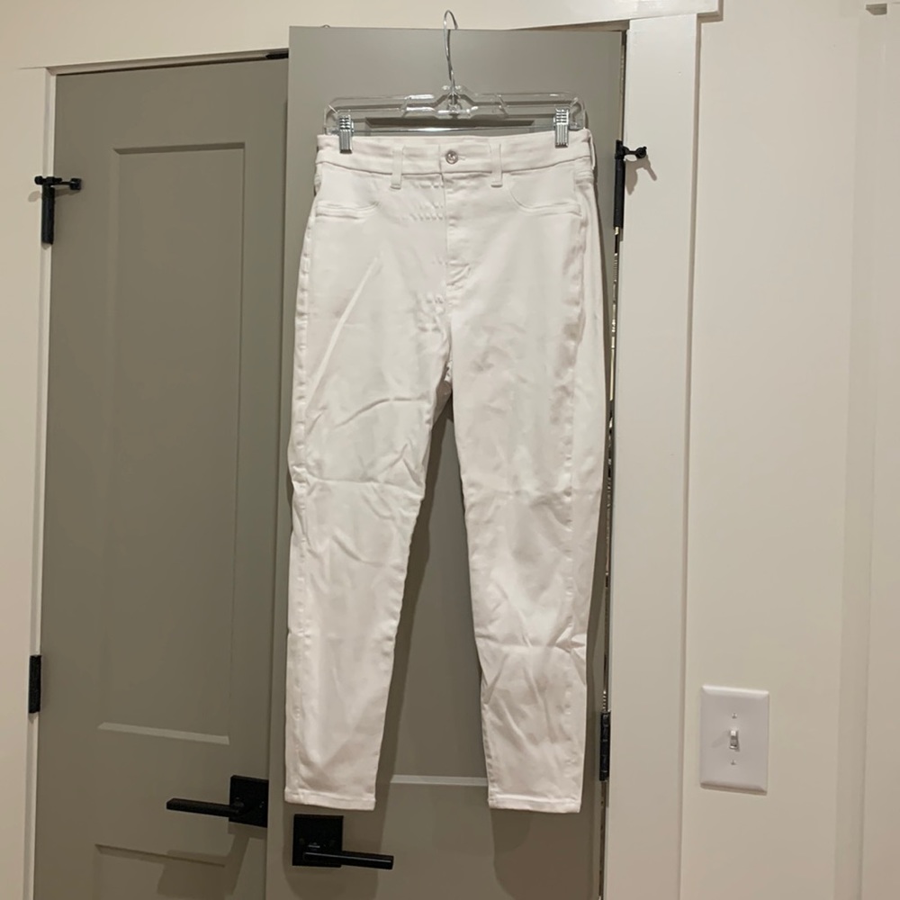 AE white jeans